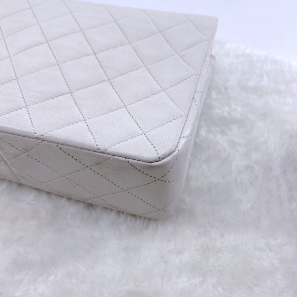Chanel Pure White Mini Flap Bag - Picture 8 of 16